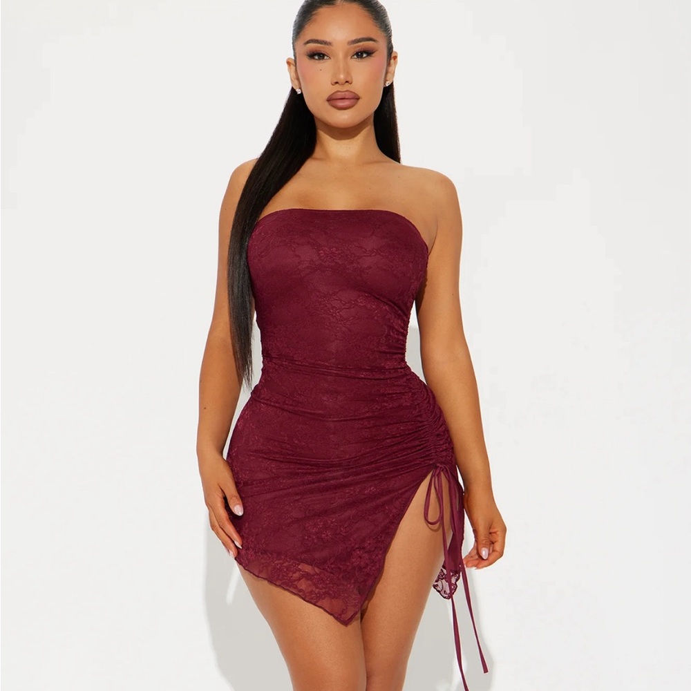 Fashionova Aia Asymmetrical Lace Mini Dress Wine